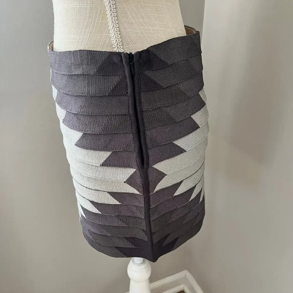 NEW Haute Hippie Gray Aztec Print Micro Mini Skirt Size Medium - Picture 6 of 10